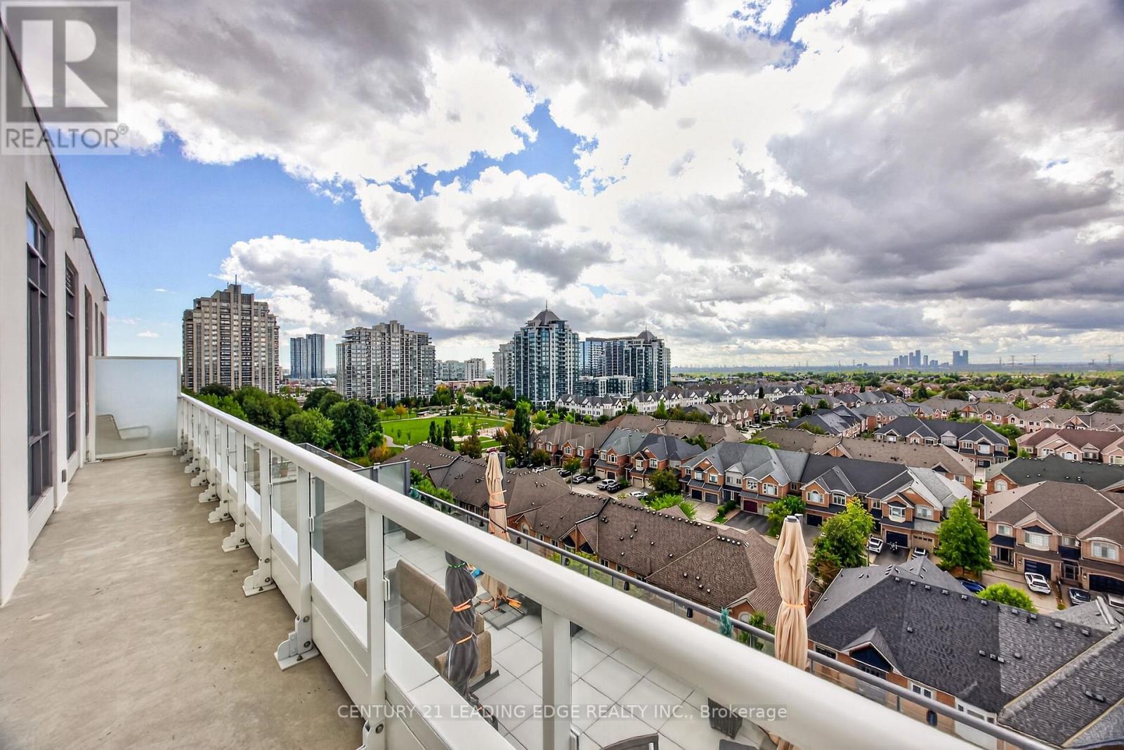 1010 - 8 Beverley Glen Boulevard Property Photo 20