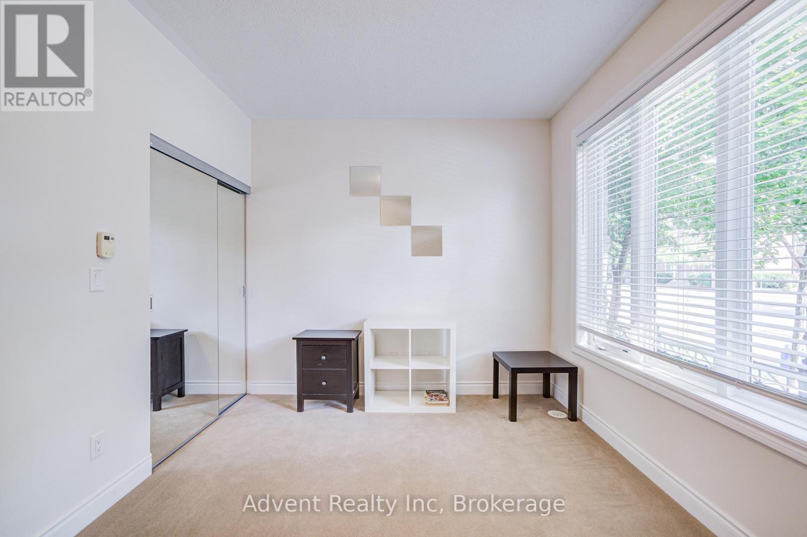 249 South Park Road Property Photo 5