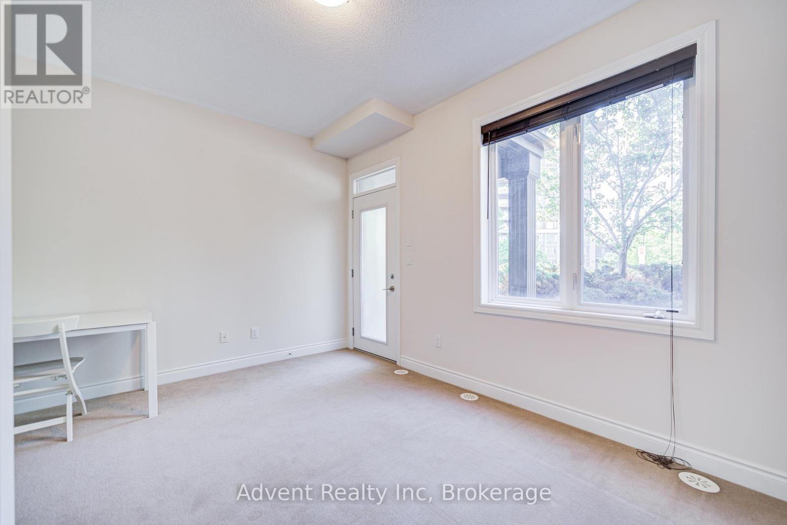 249 South Park Road Property Photo 8