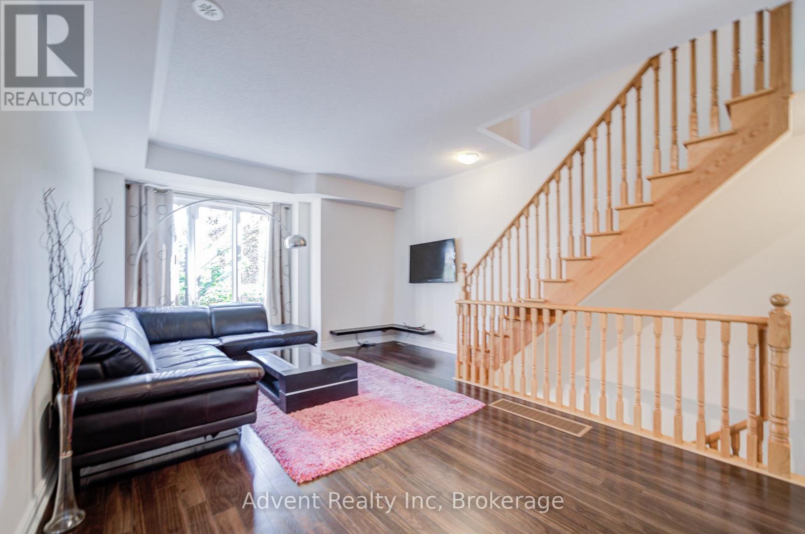 249 South Park Road Property Photo 10
