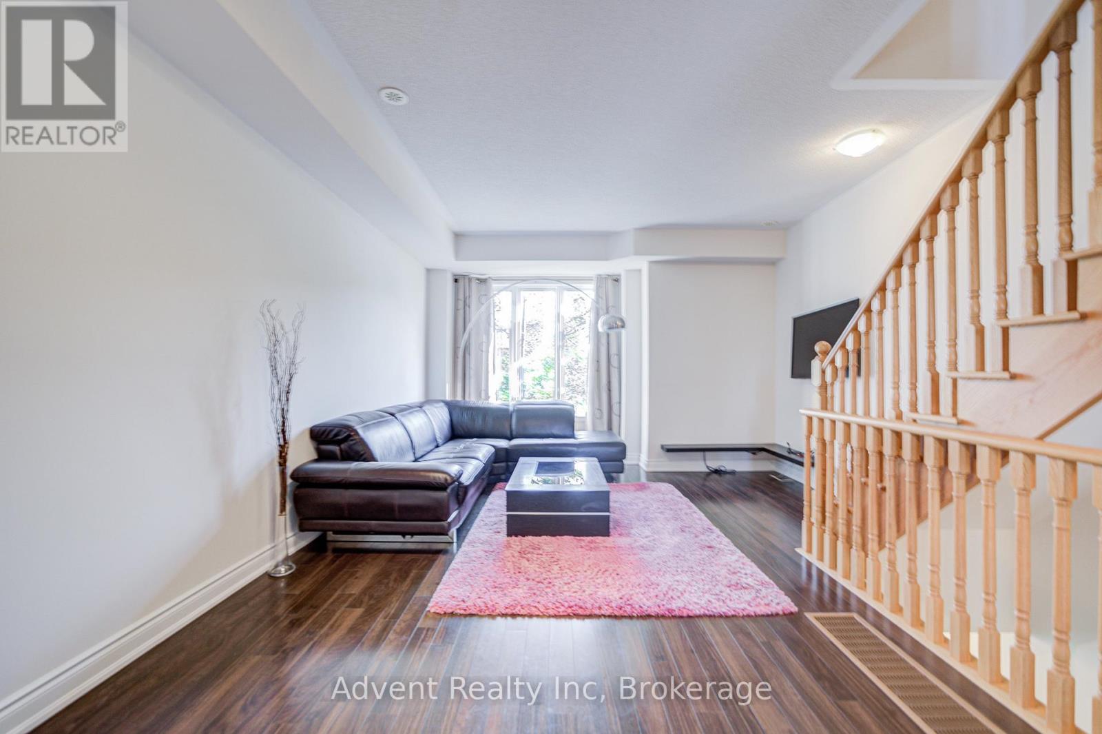 249 South Park Road Property Photo 12