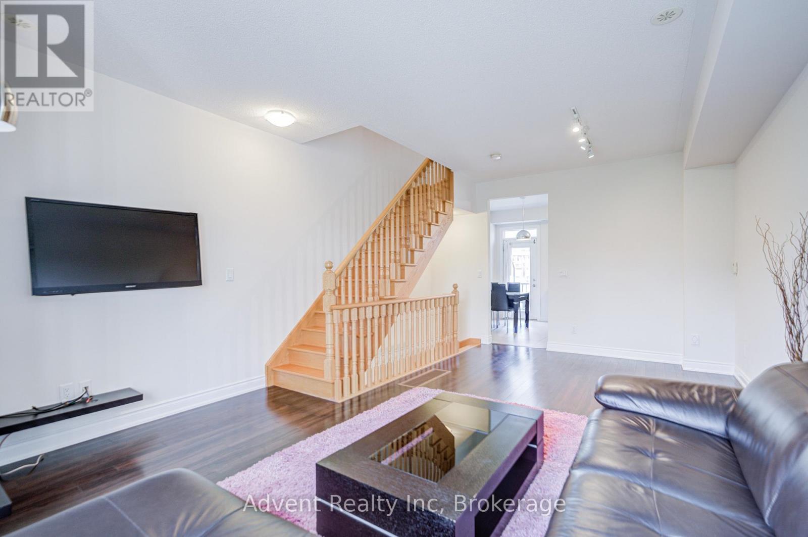 249 South Park Road Property Photo 14