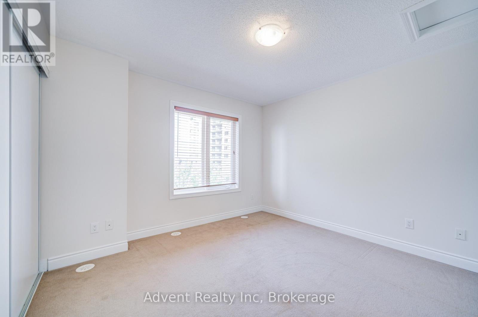 249 South Park Road Property Photo 32