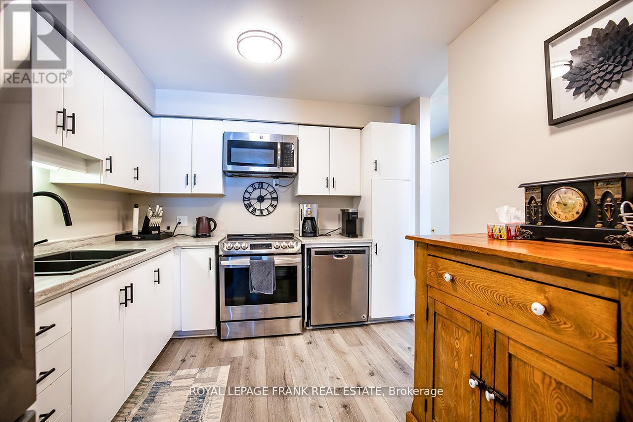 9 - 433 May Street Property Photo 1