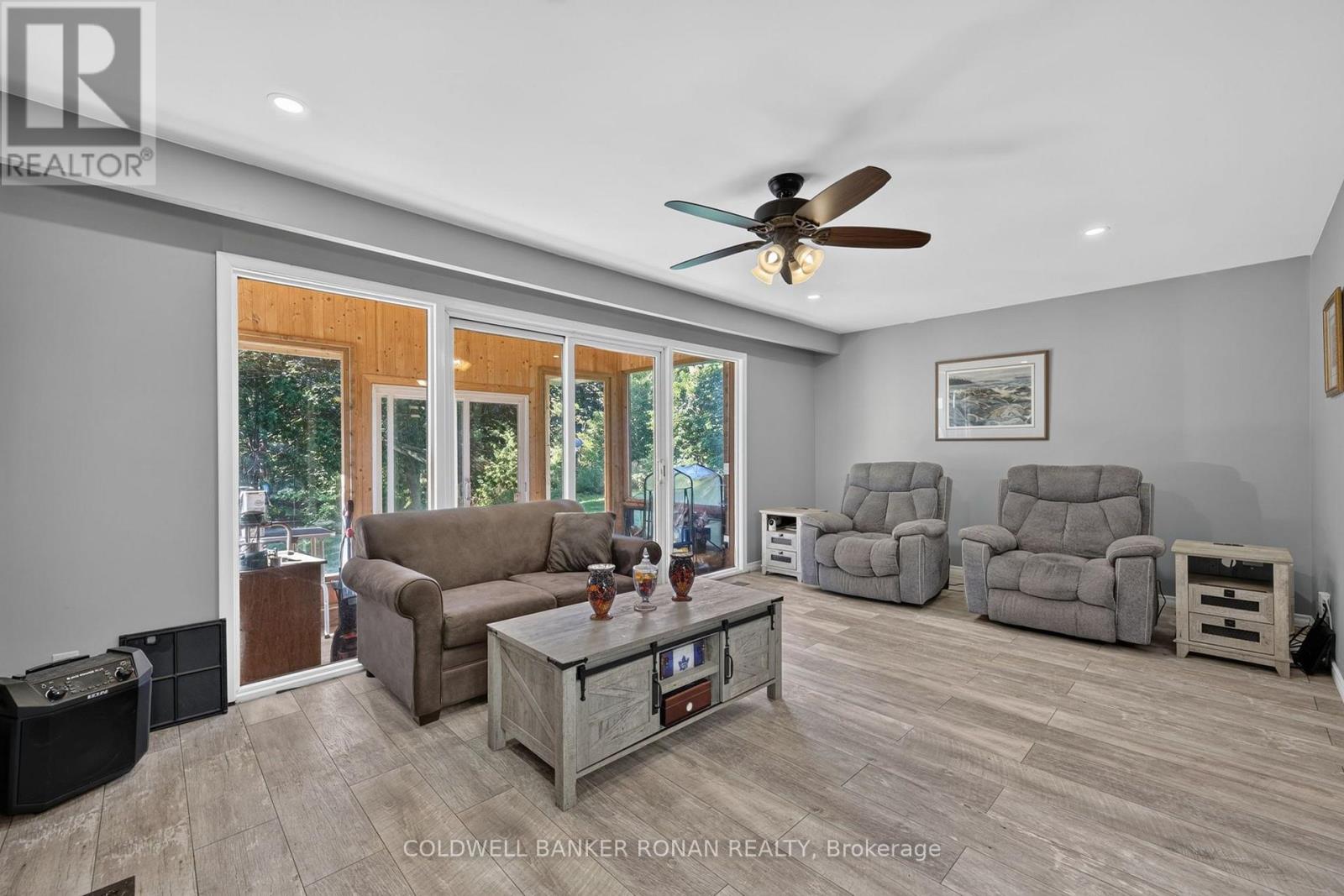 8799 Highway 89 Property Photo 6