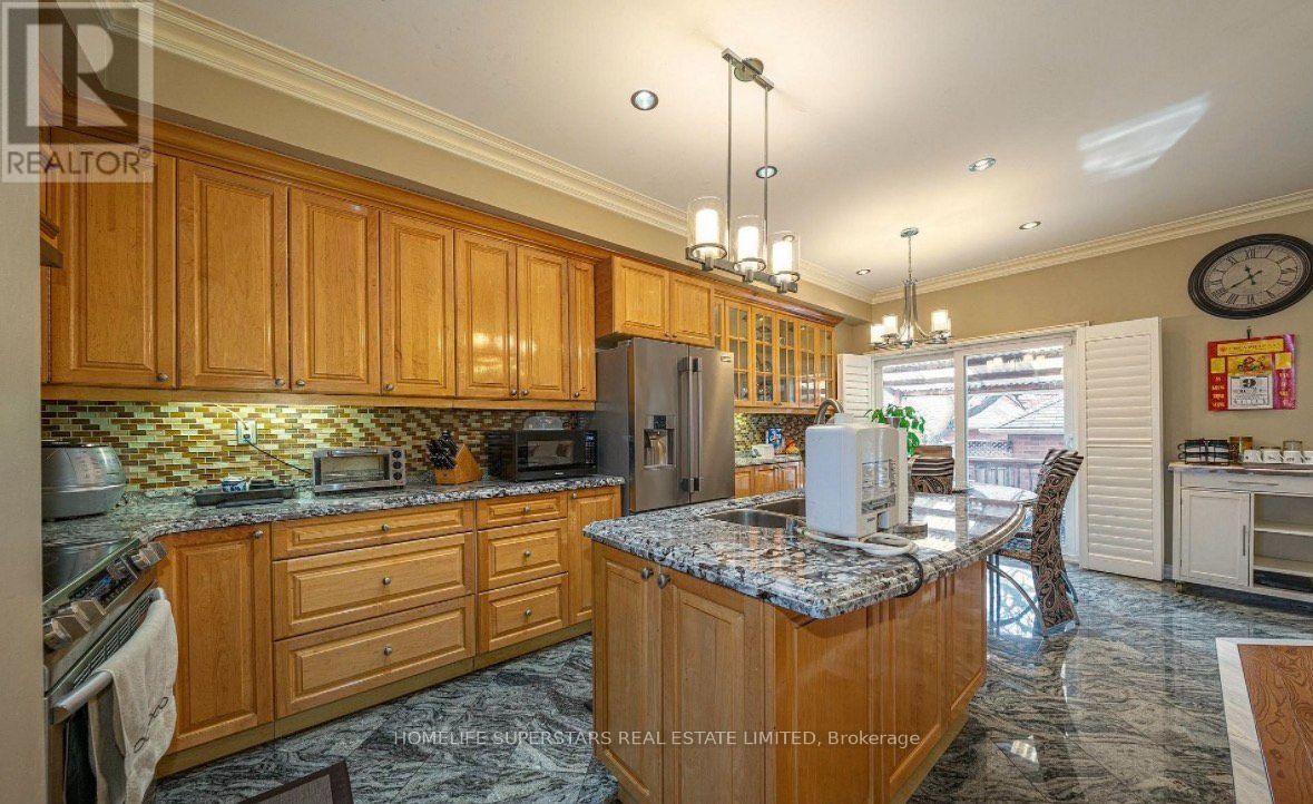 47 Davos Road W Property Photo 4