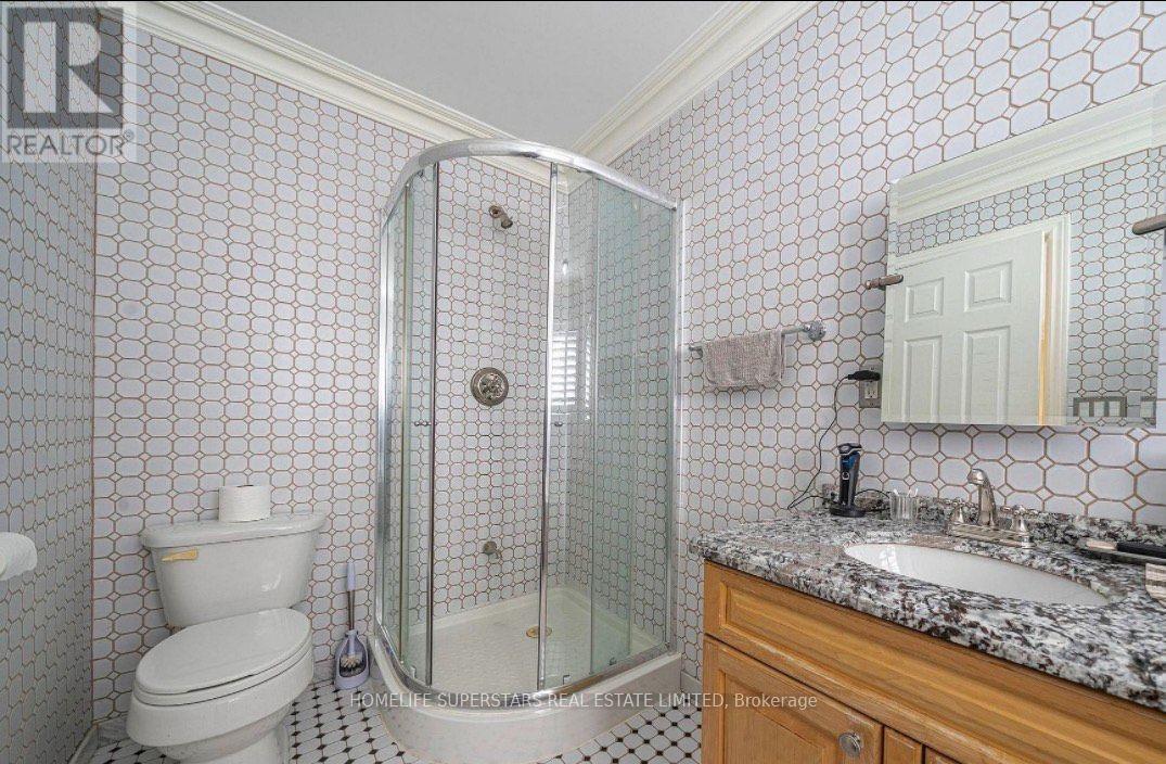 47 Davos Road W Property Photo 8