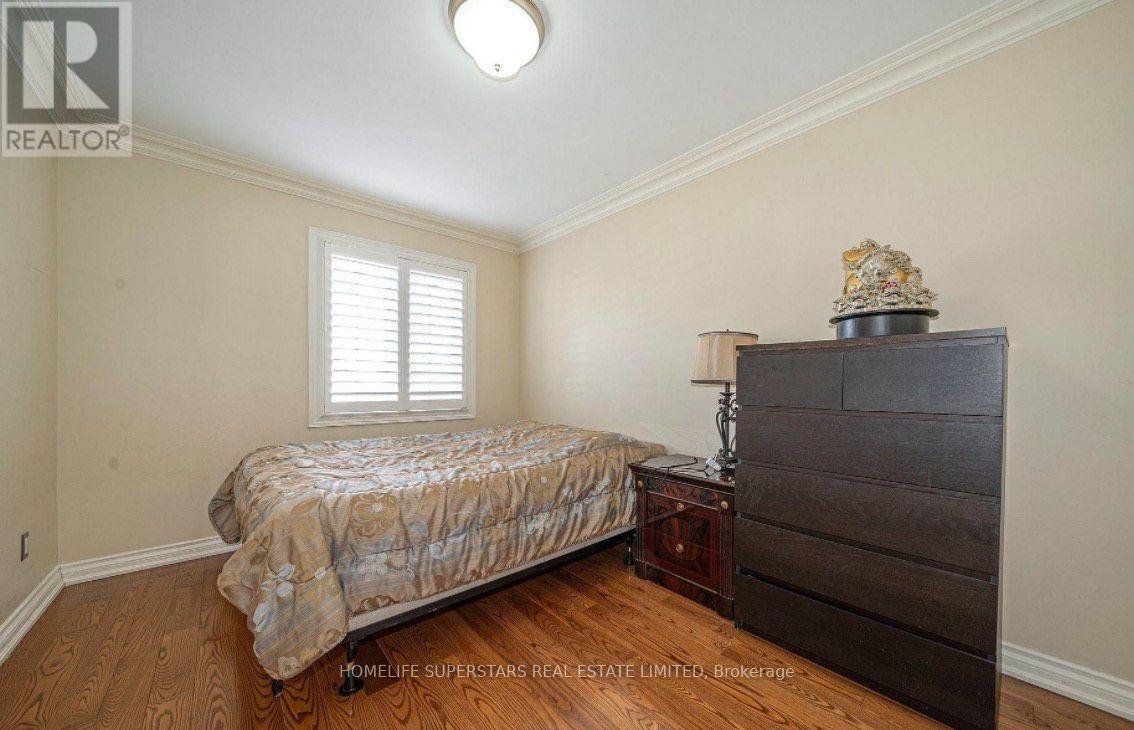 47 Davos Road W Property Photo 11