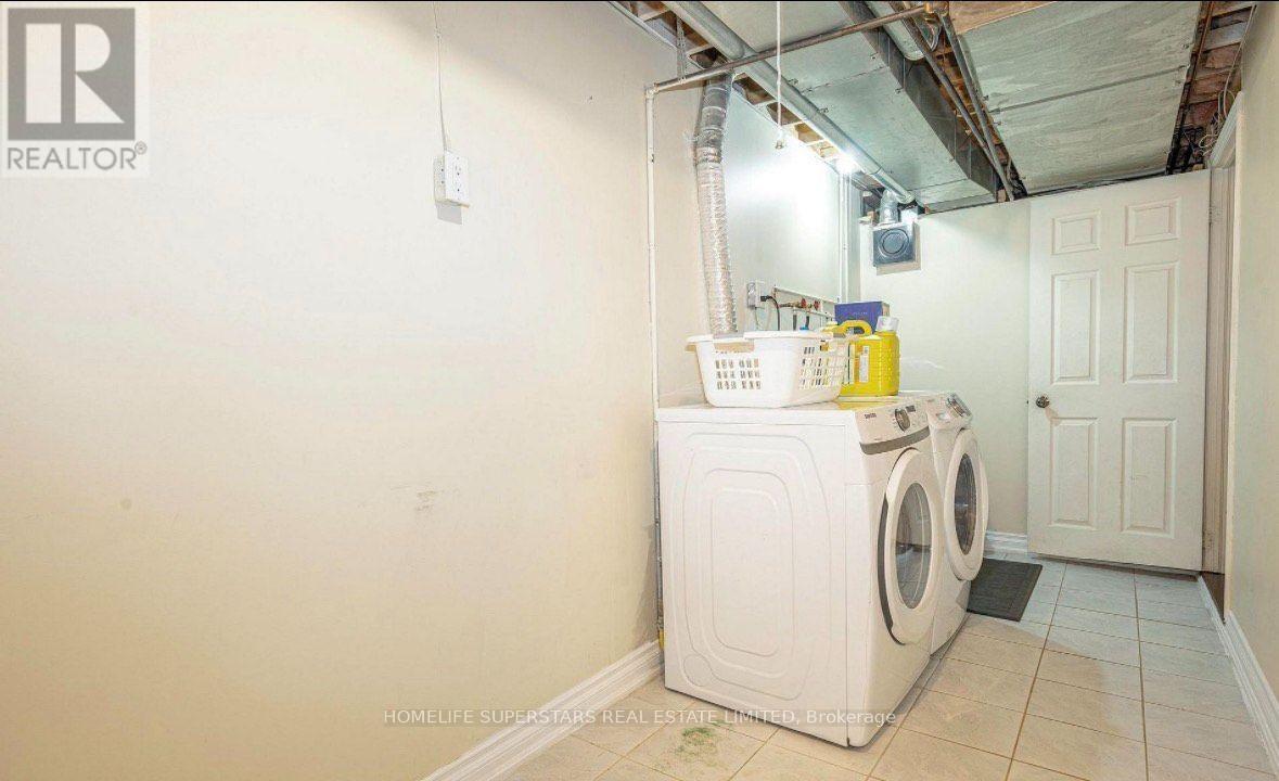 47 Davos Road W Property Photo 16