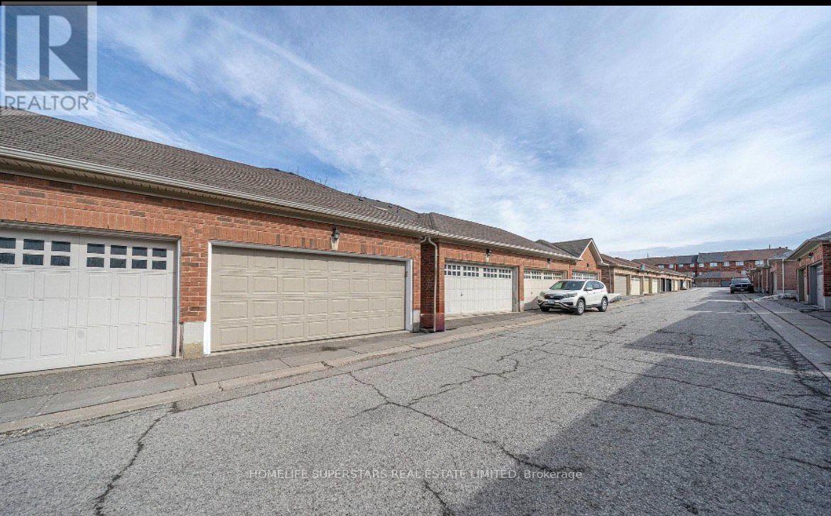 47 Davos Road W Property Photo 18