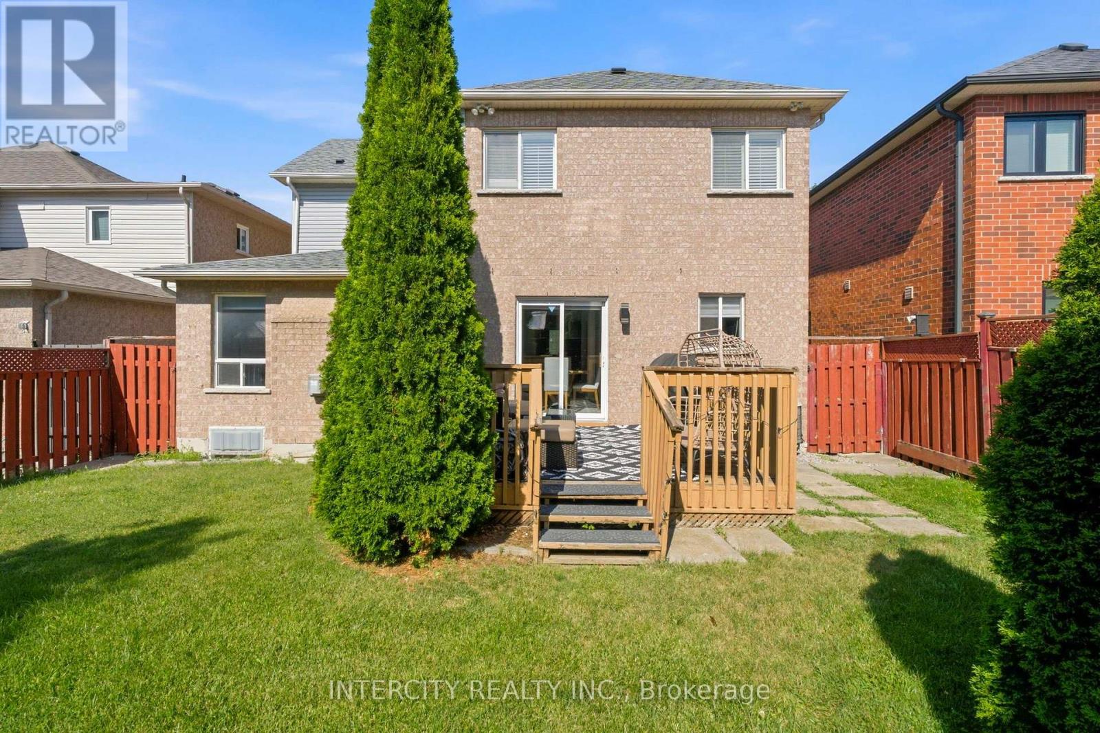 93 Chalone Crescent Property Photo 27