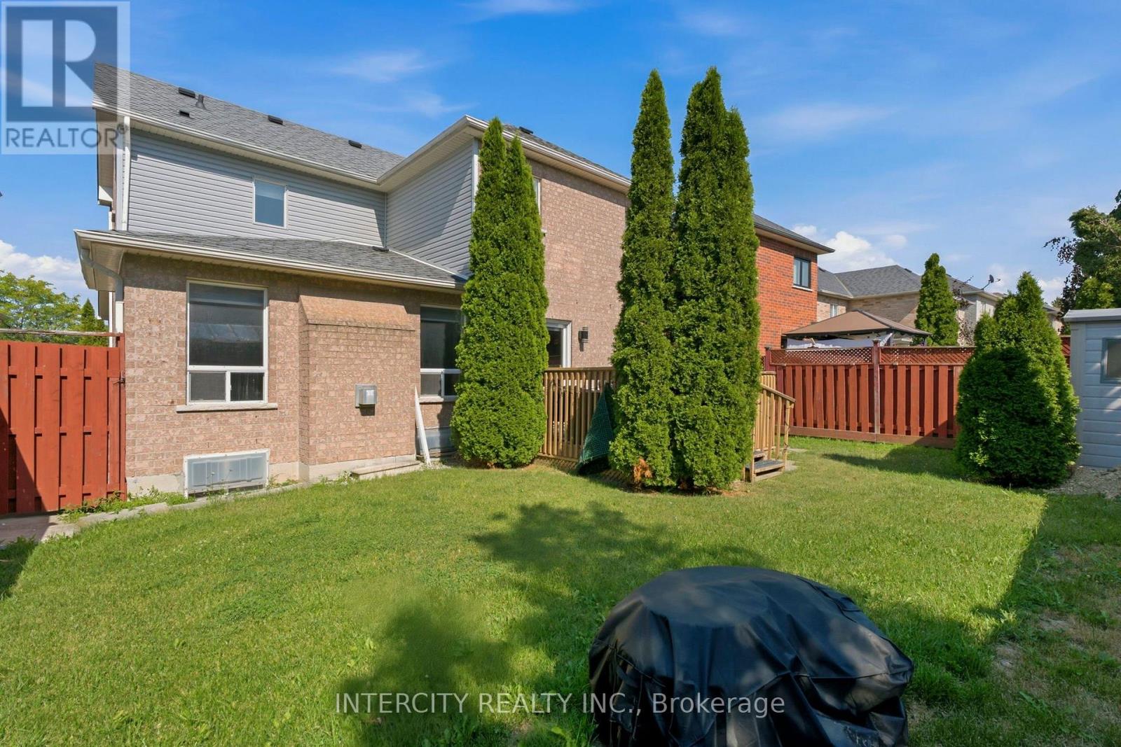 93 Chalone Crescent Property Photo 32