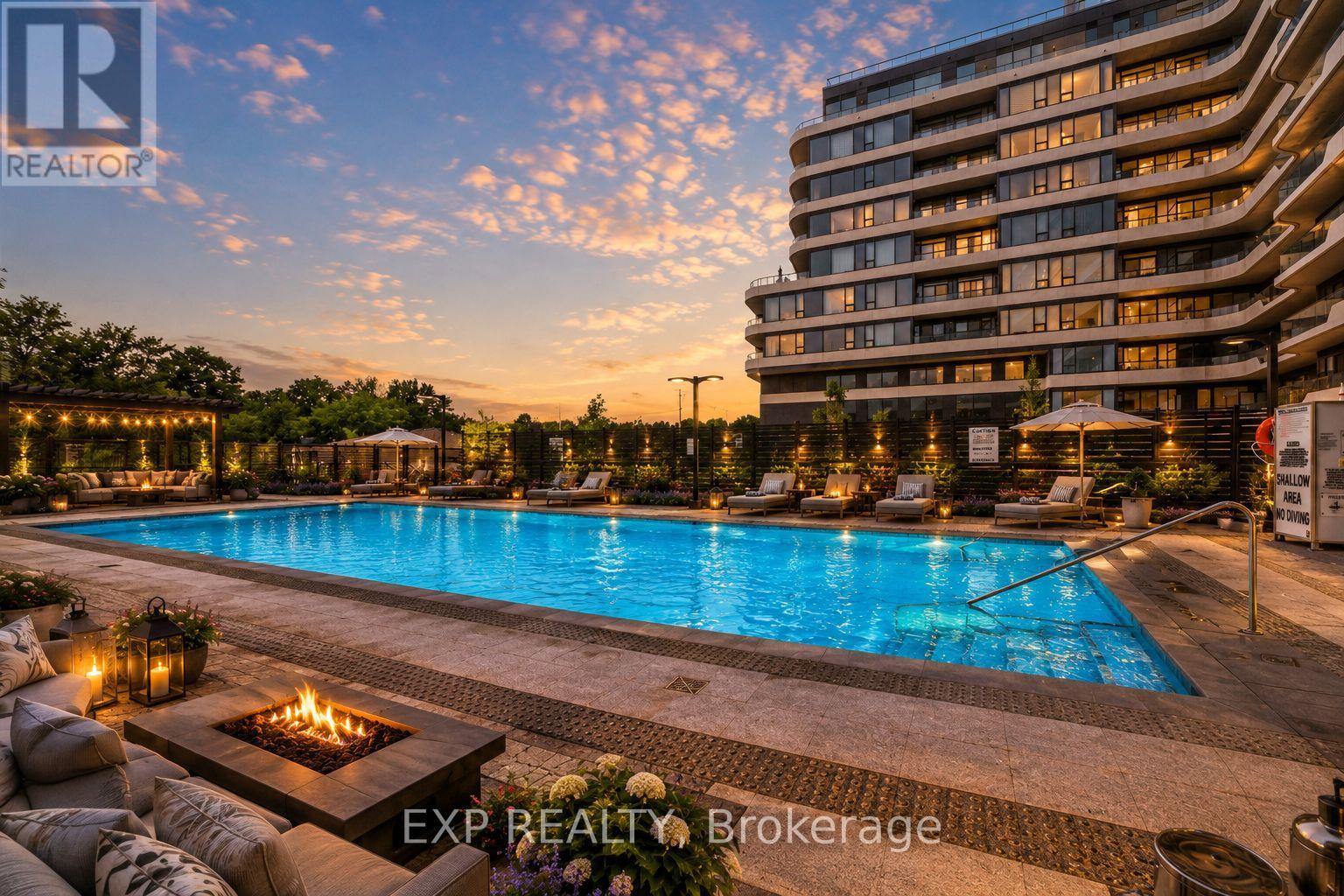 235 - 8188 Yonge Street Property Photo 1
