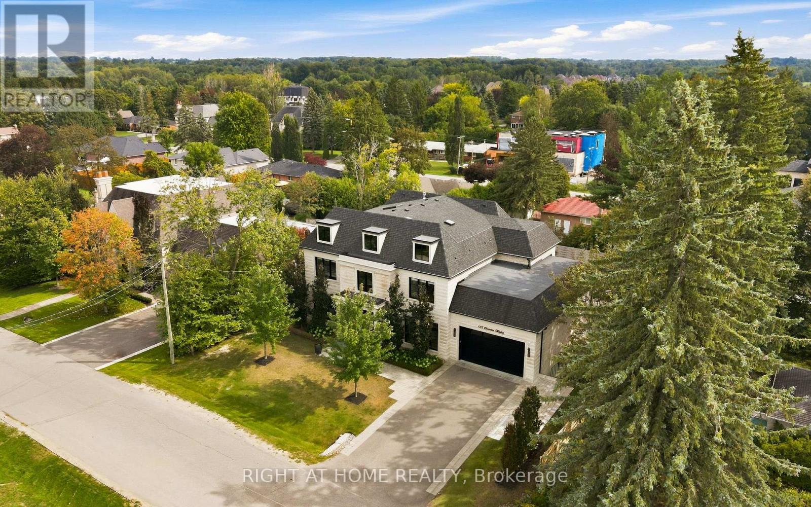 125 Clearview Heights Property Photo 44
