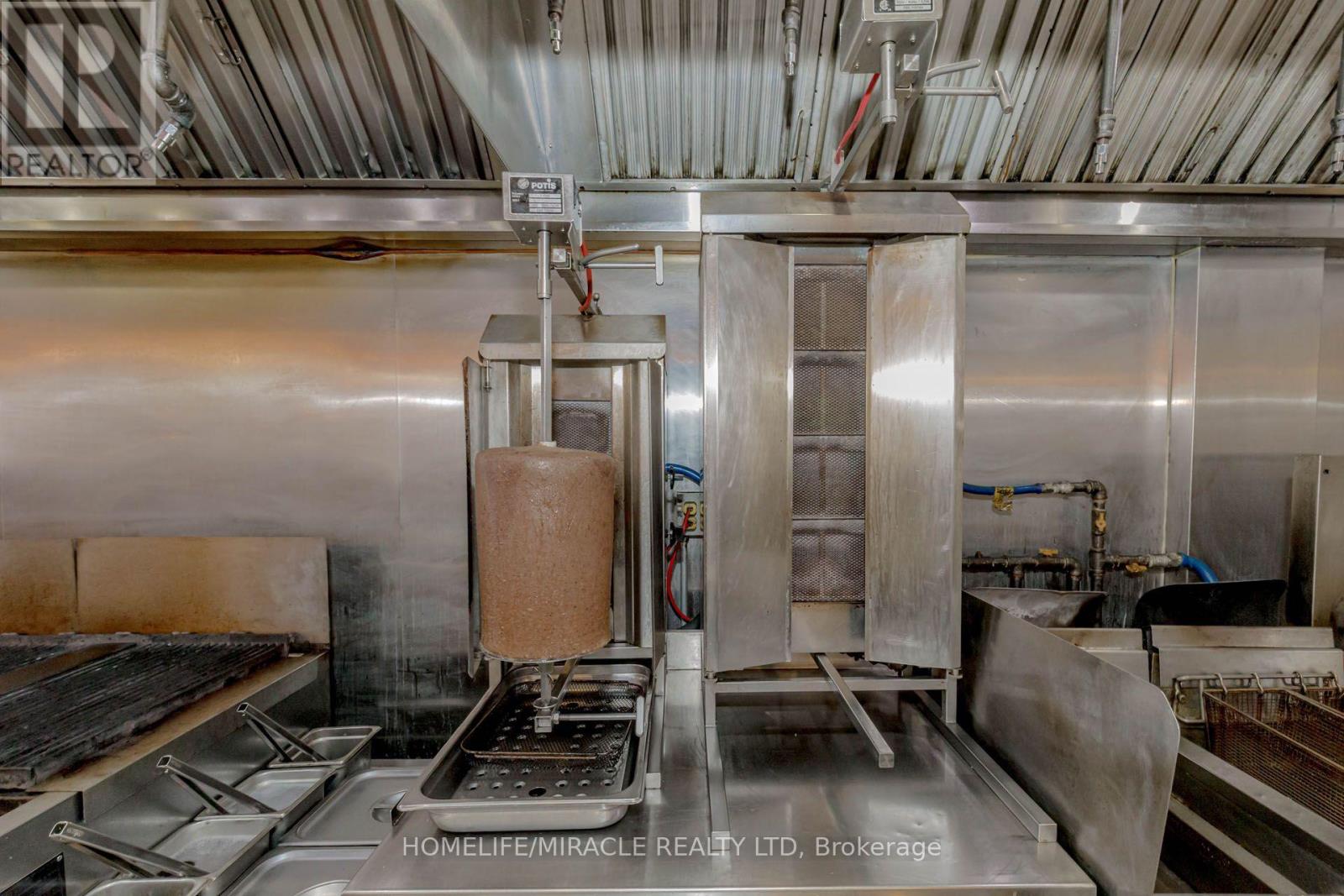 6 - 3255 Rutherford Road Property Photo 17