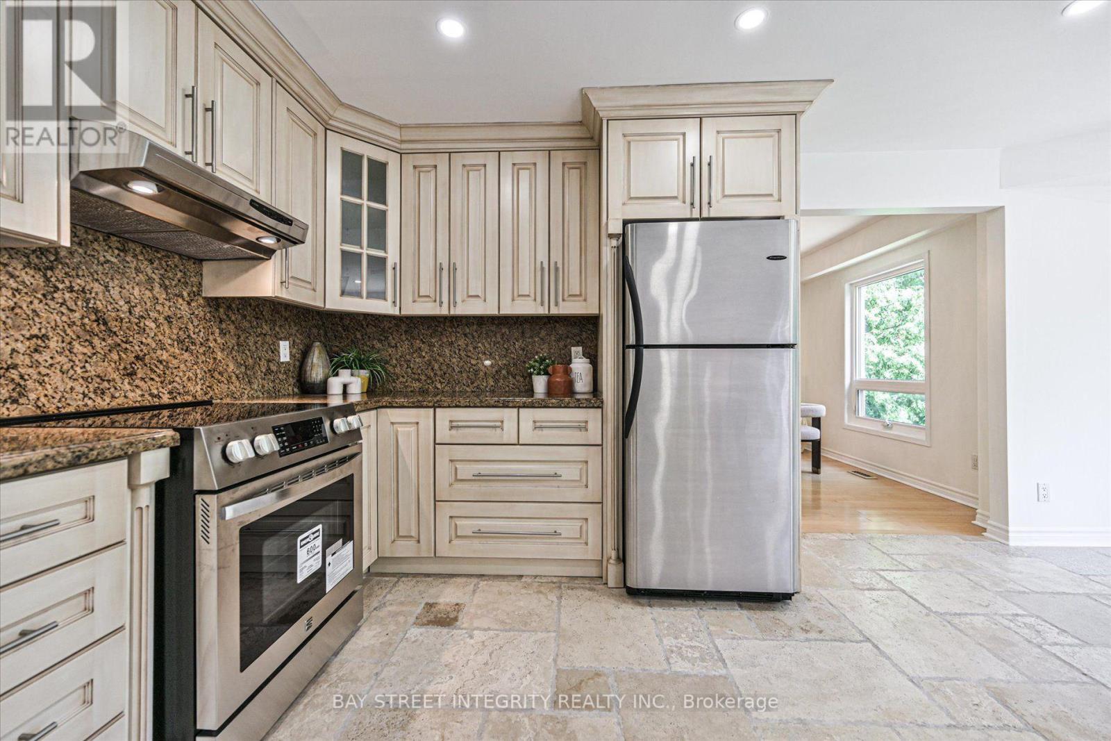 151 Old Surrey Lane Property Photo 13