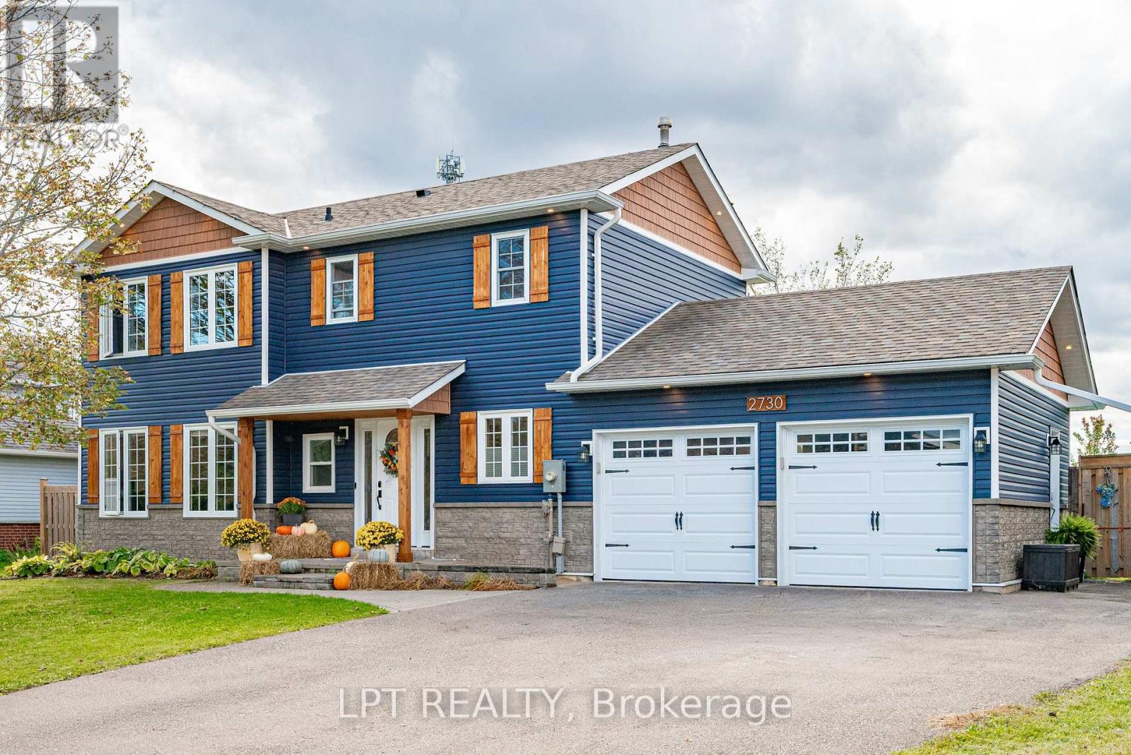 2730 Dempster Avenue Property Photo 2