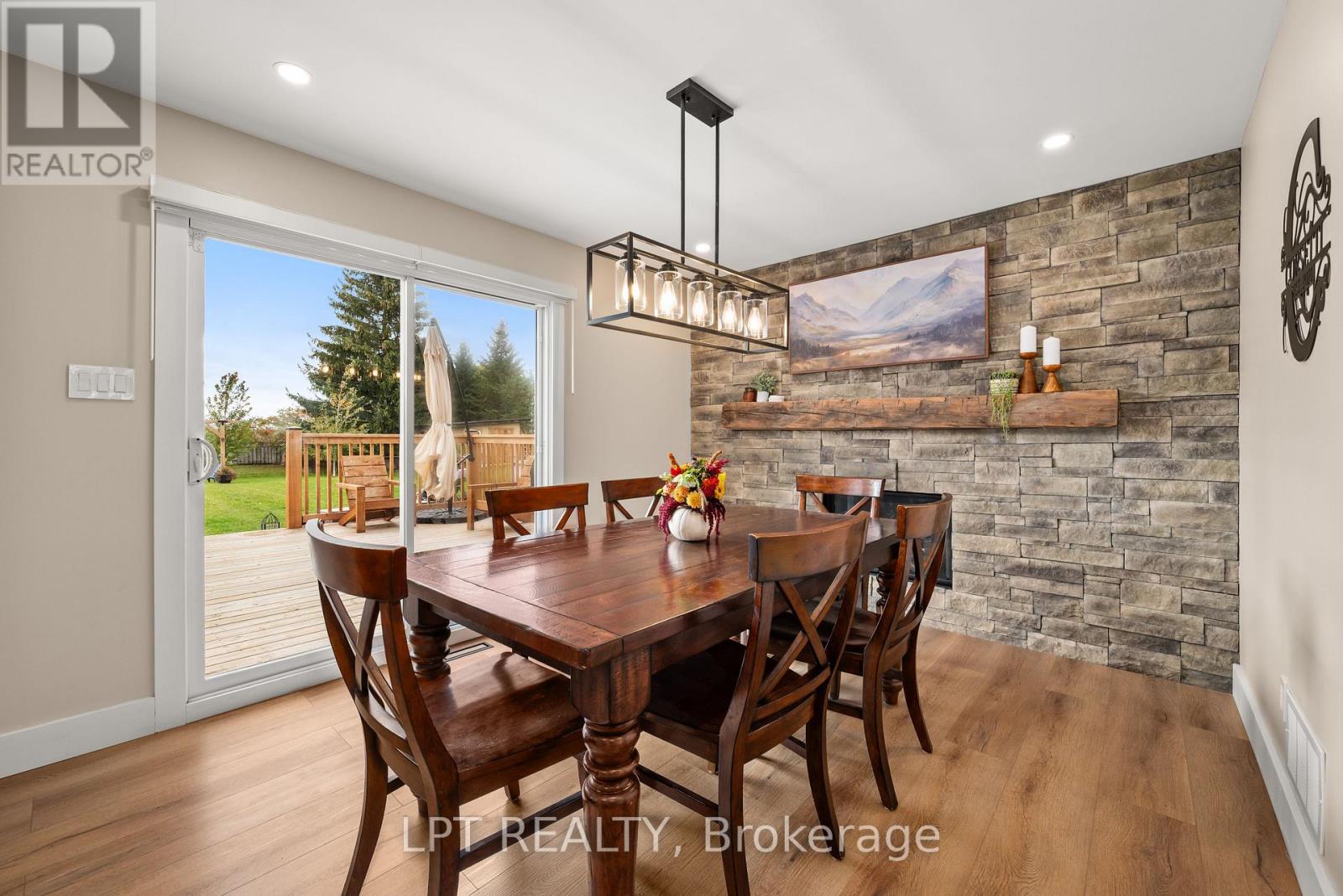 2730 Dempster Avenue Property Photo 10