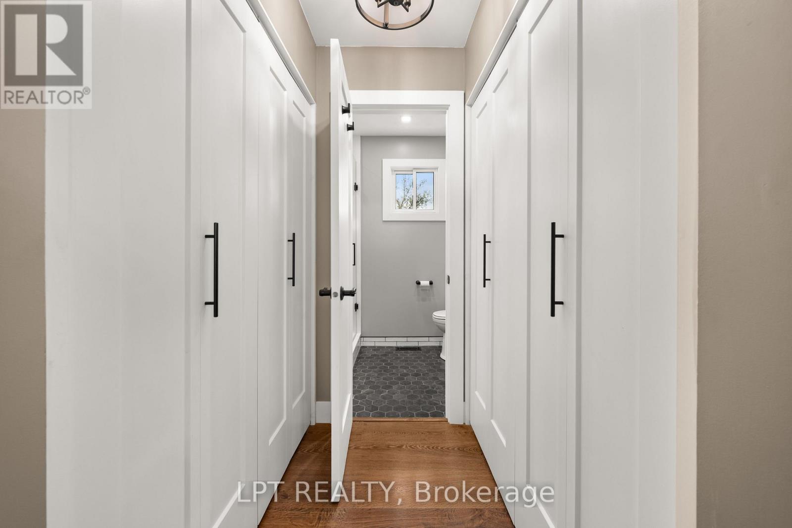 2730 Dempster Avenue Property Photo 20