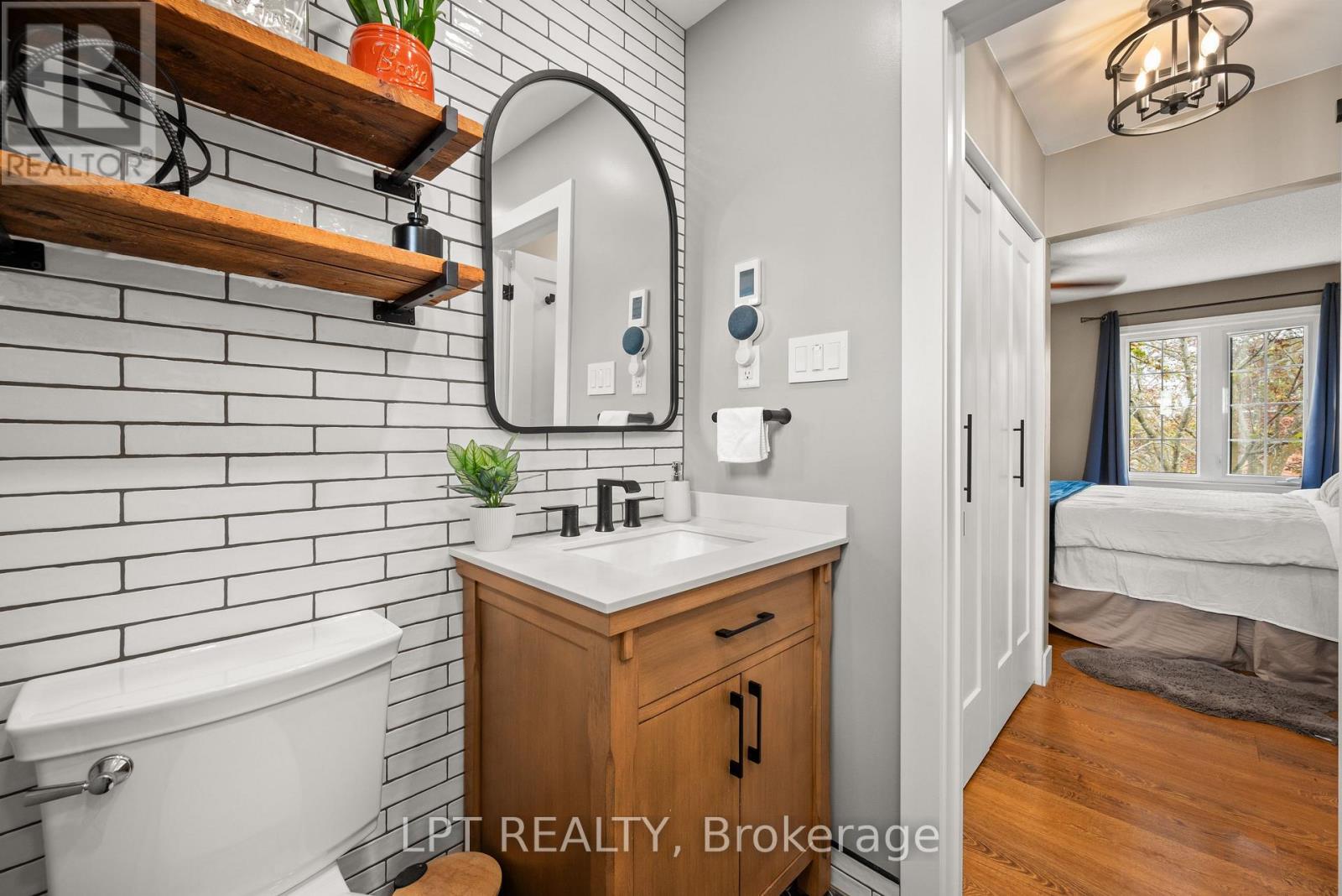 2730 Dempster Avenue Property Photo 21