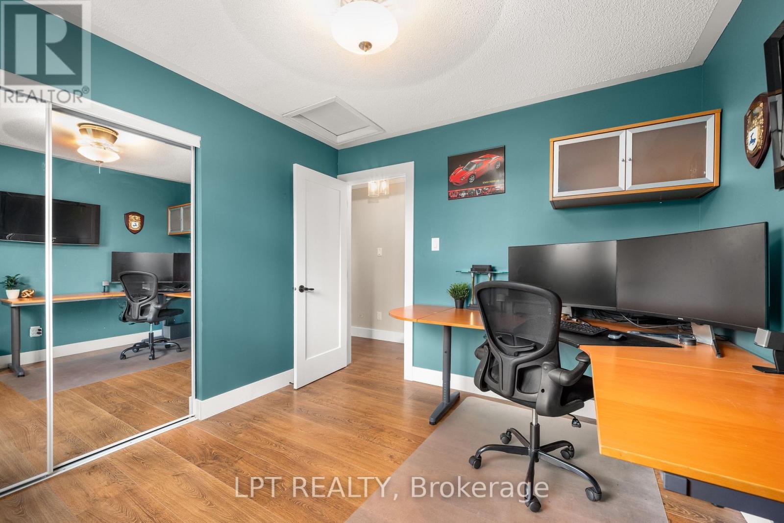 2730 Dempster Avenue Property Photo 24