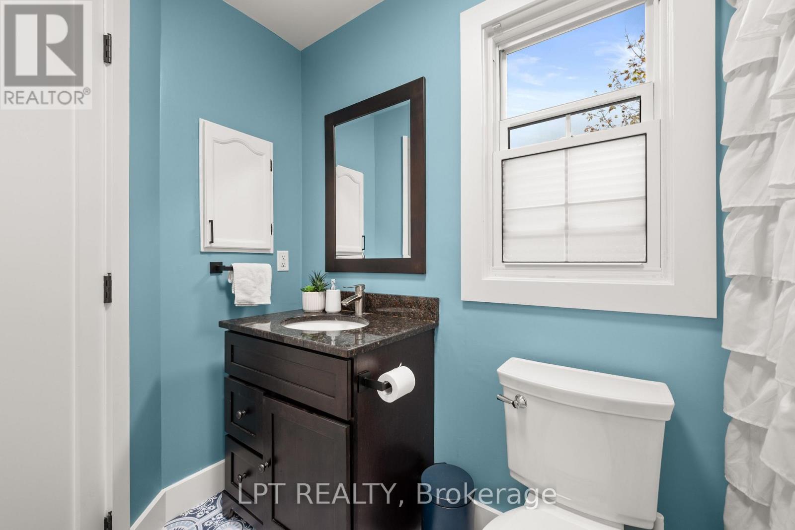 2730 Dempster Avenue Property Photo 25