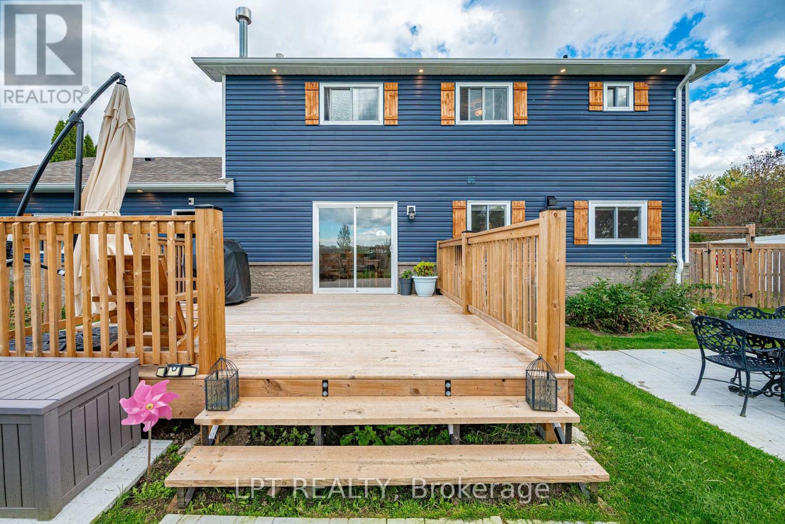 2730 Dempster Avenue Property Photo 37