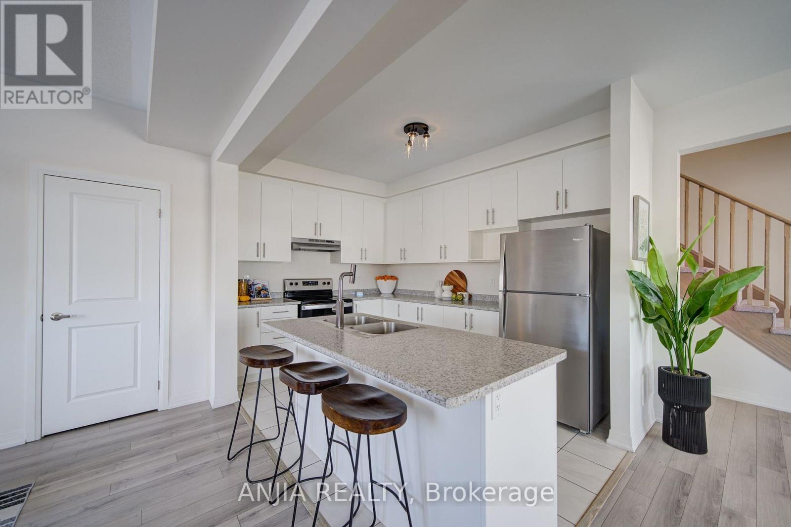111 Carneros Way Property Photo 11