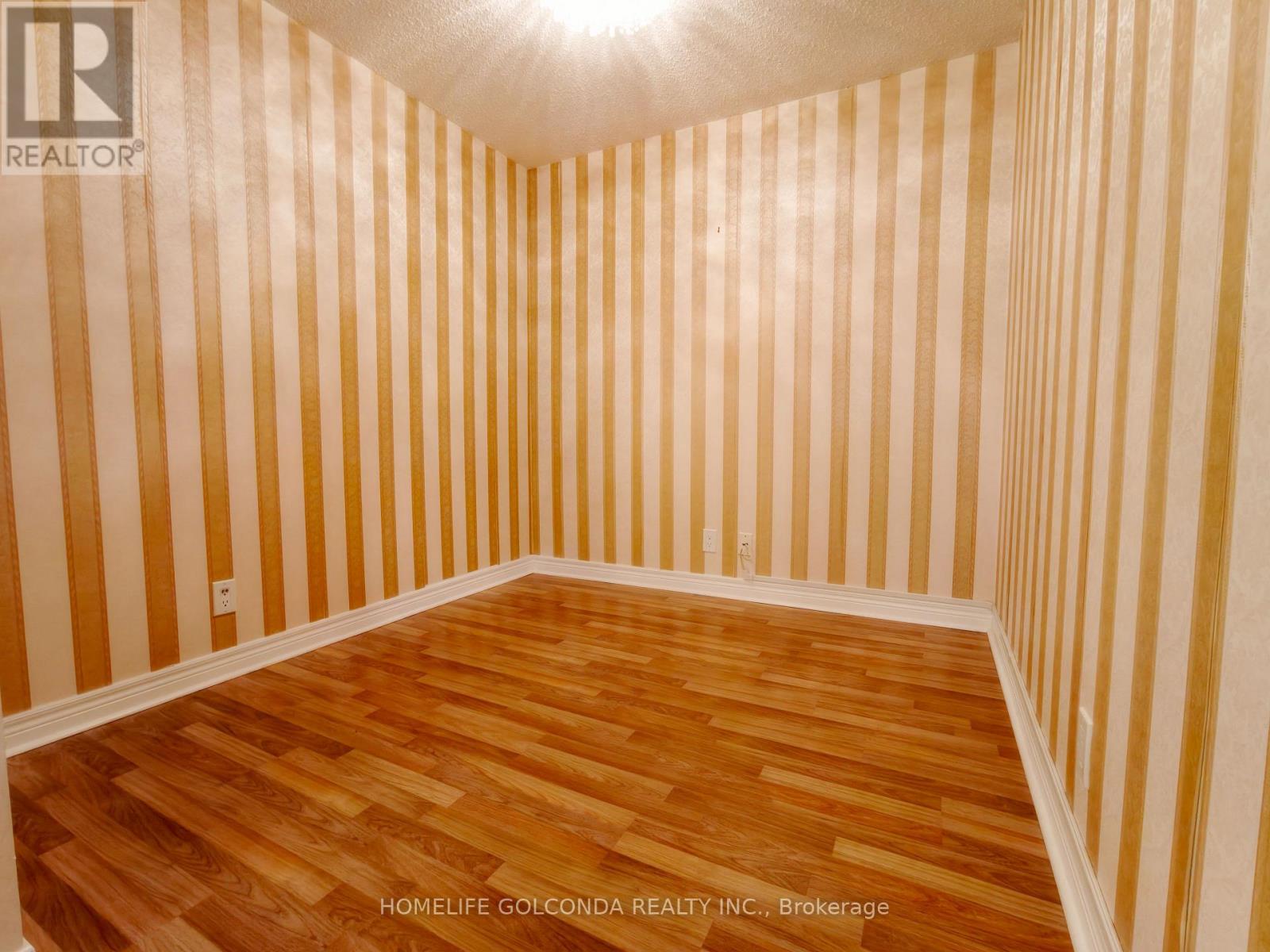 720 - 33 Cox Boulevard Property Photo 6