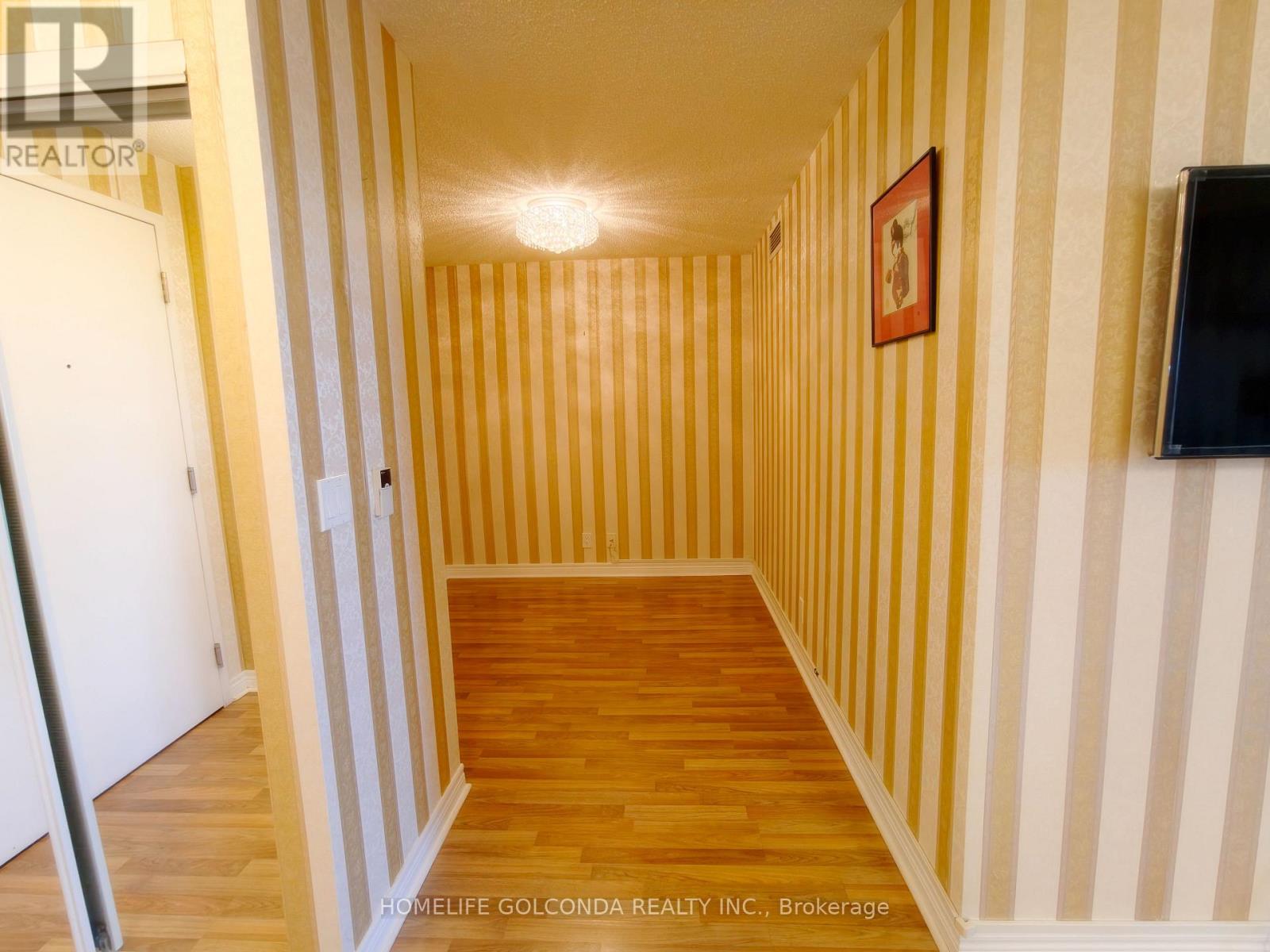 720 - 33 Cox Boulevard Property Photo 7