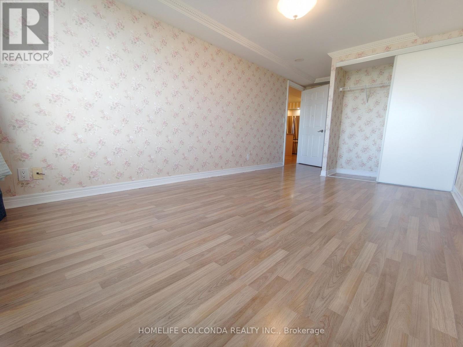 720 - 33 Cox Boulevard Property Photo 9