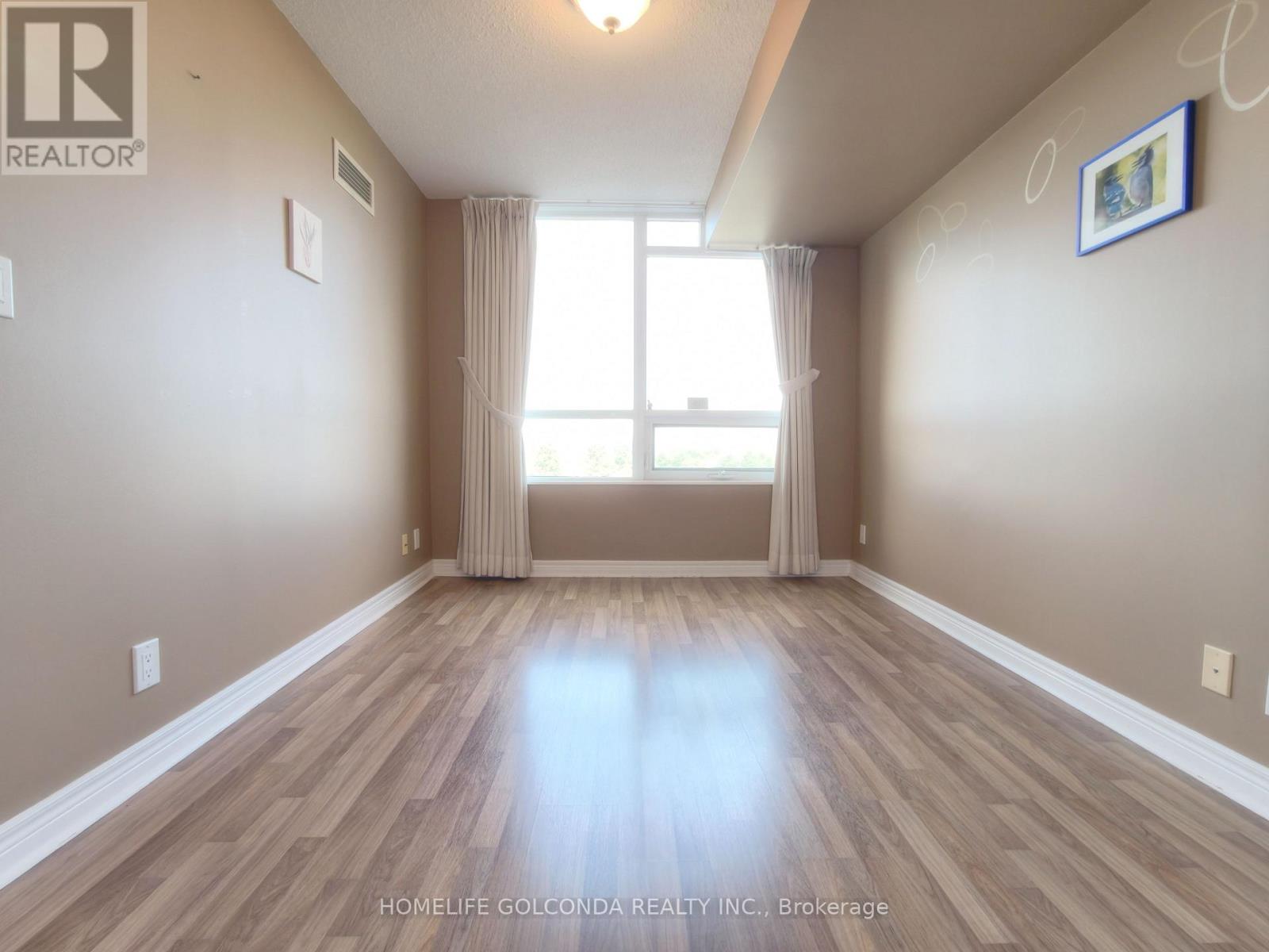 720 - 33 Cox Boulevard Property Photo 14