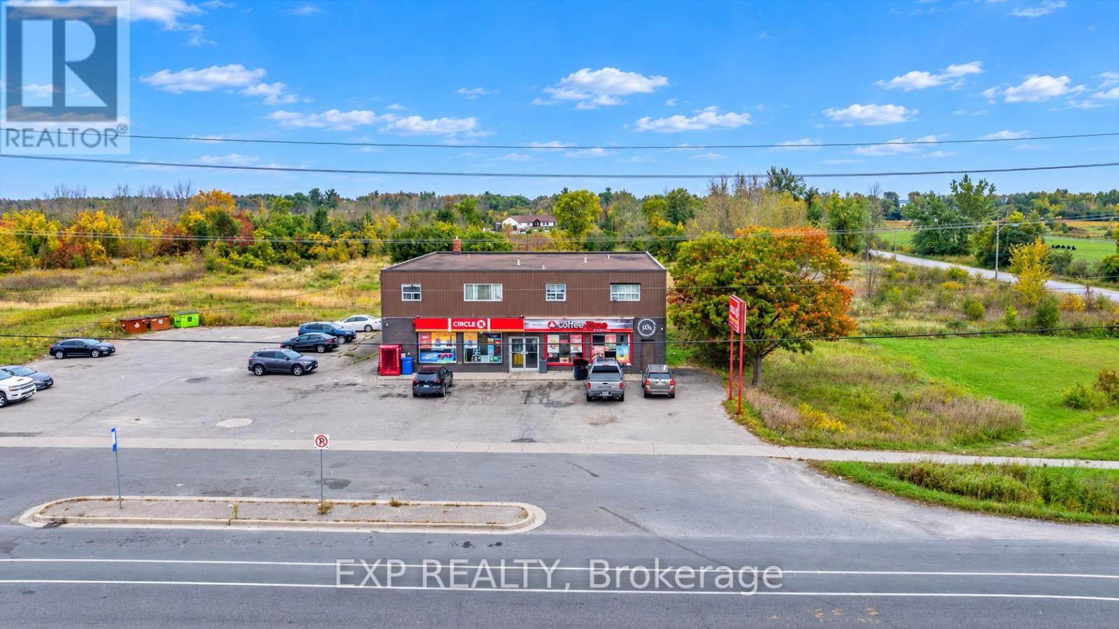 28408 Highway 48 Road Property Photo 2