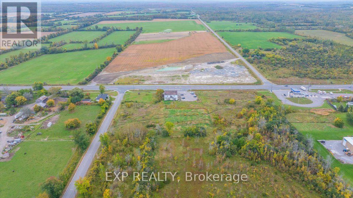 28408 Highway 48 Road Property Photo 8
