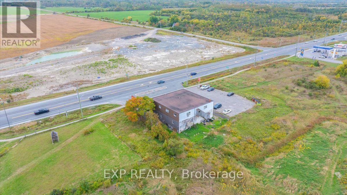 28408 Highway 48 Road Property Photo 9