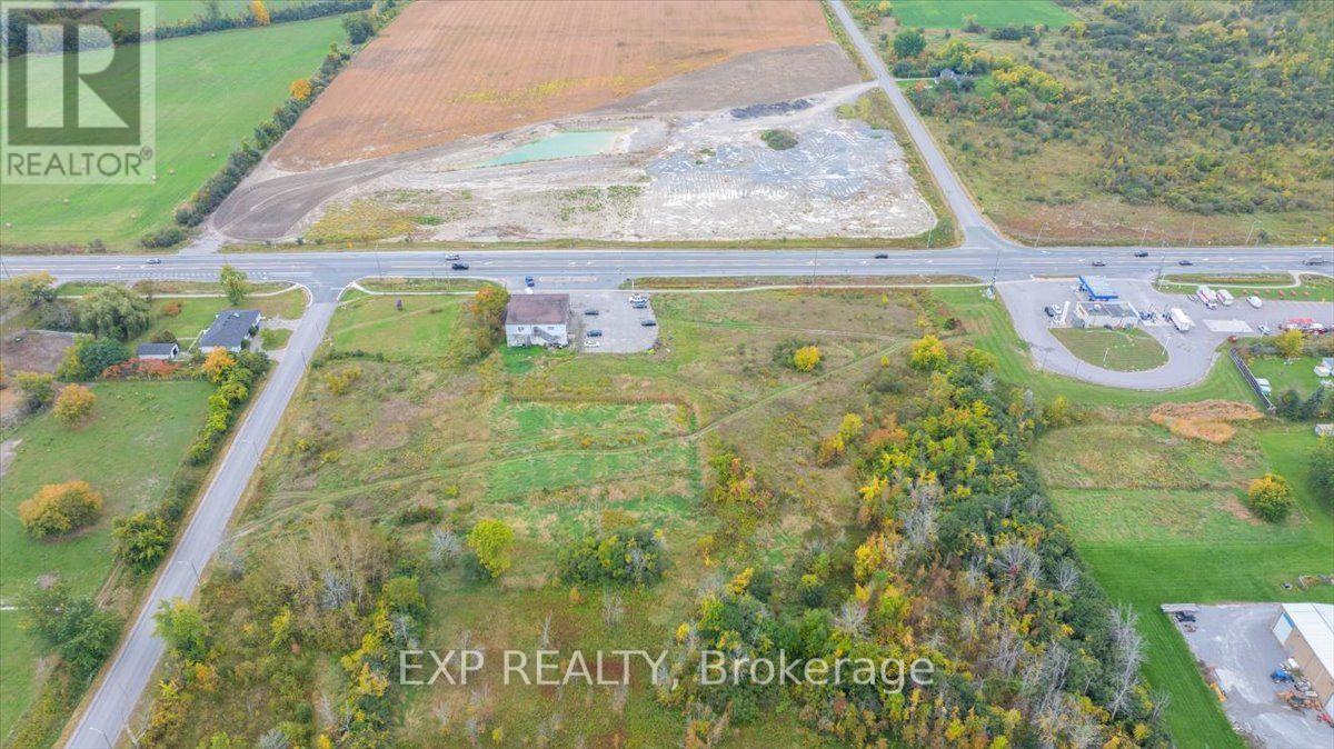 28408 Highway 48 Road Property Photo 13