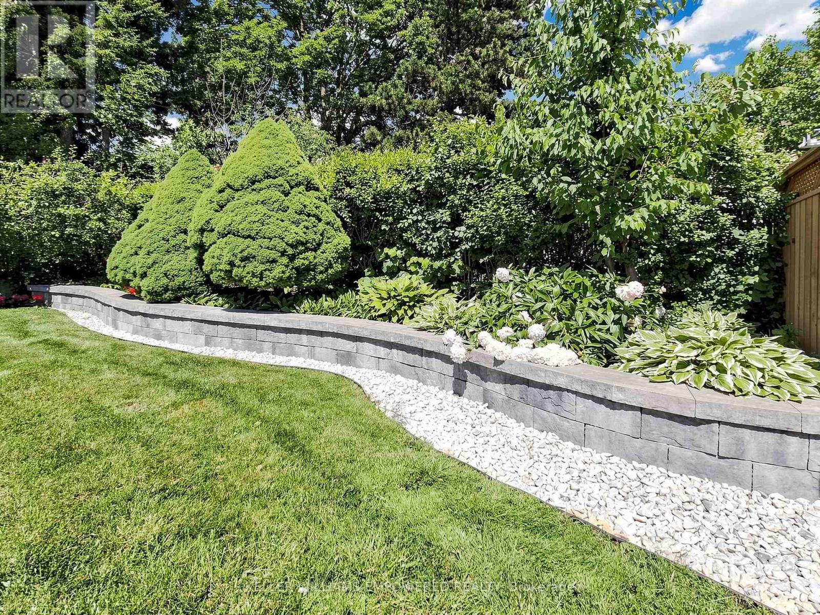 200 Castle Rock Drive Property Photo 46