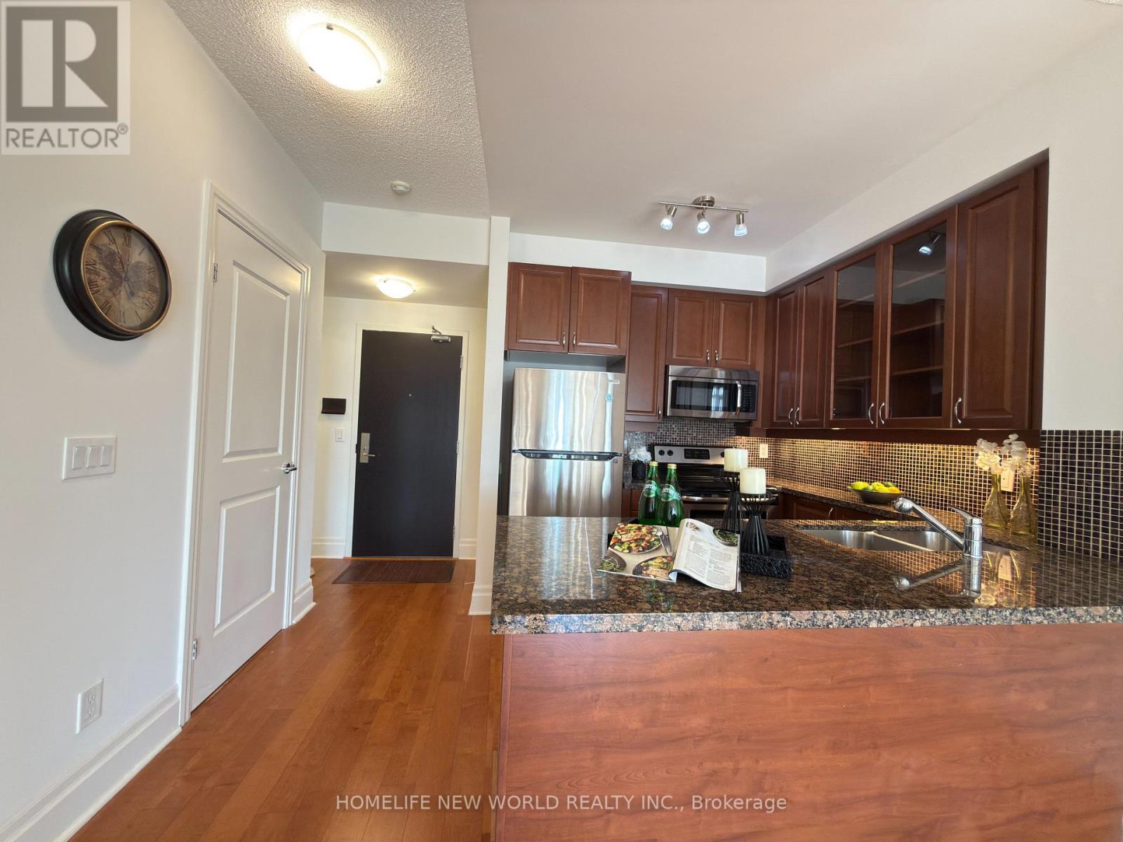 403 - 151 Upper Duke Crescent Property Photo 7