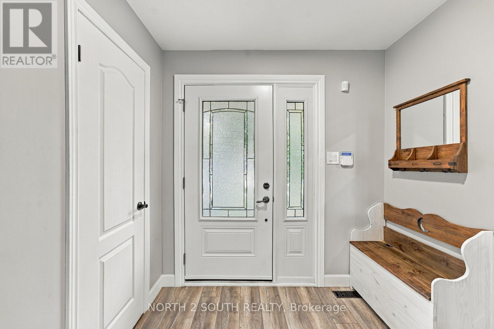 213 Melbourne Drive Property Photo 6