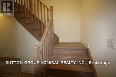 22 - 370 Red Maple Road Property Photo 5