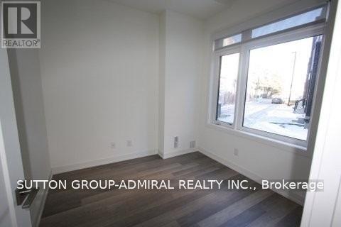 22 - 370 Red Maple Road Property Photo 12