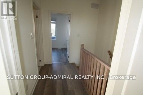22 - 370 Red Maple Road Property Photo 16