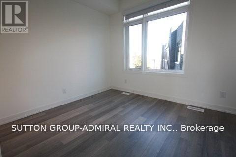 22 - 370 Red Maple Road Property Photo 17
