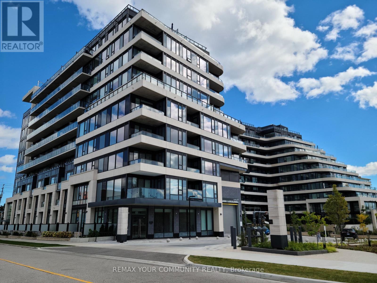 410 - 8188 Yonge Street Property Photo 1