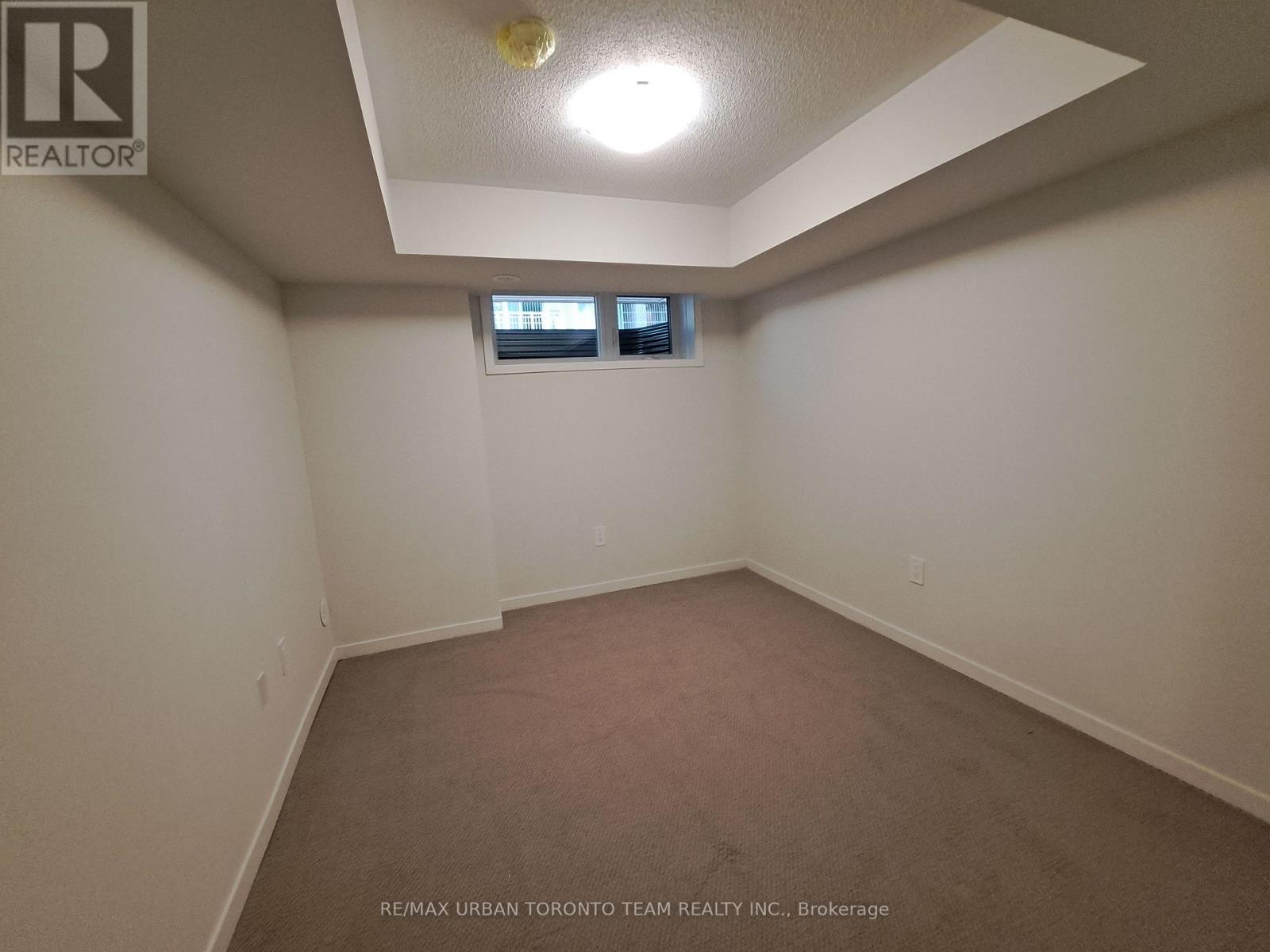 45 - 21 Honeycrisp Crescent Property Photo 11