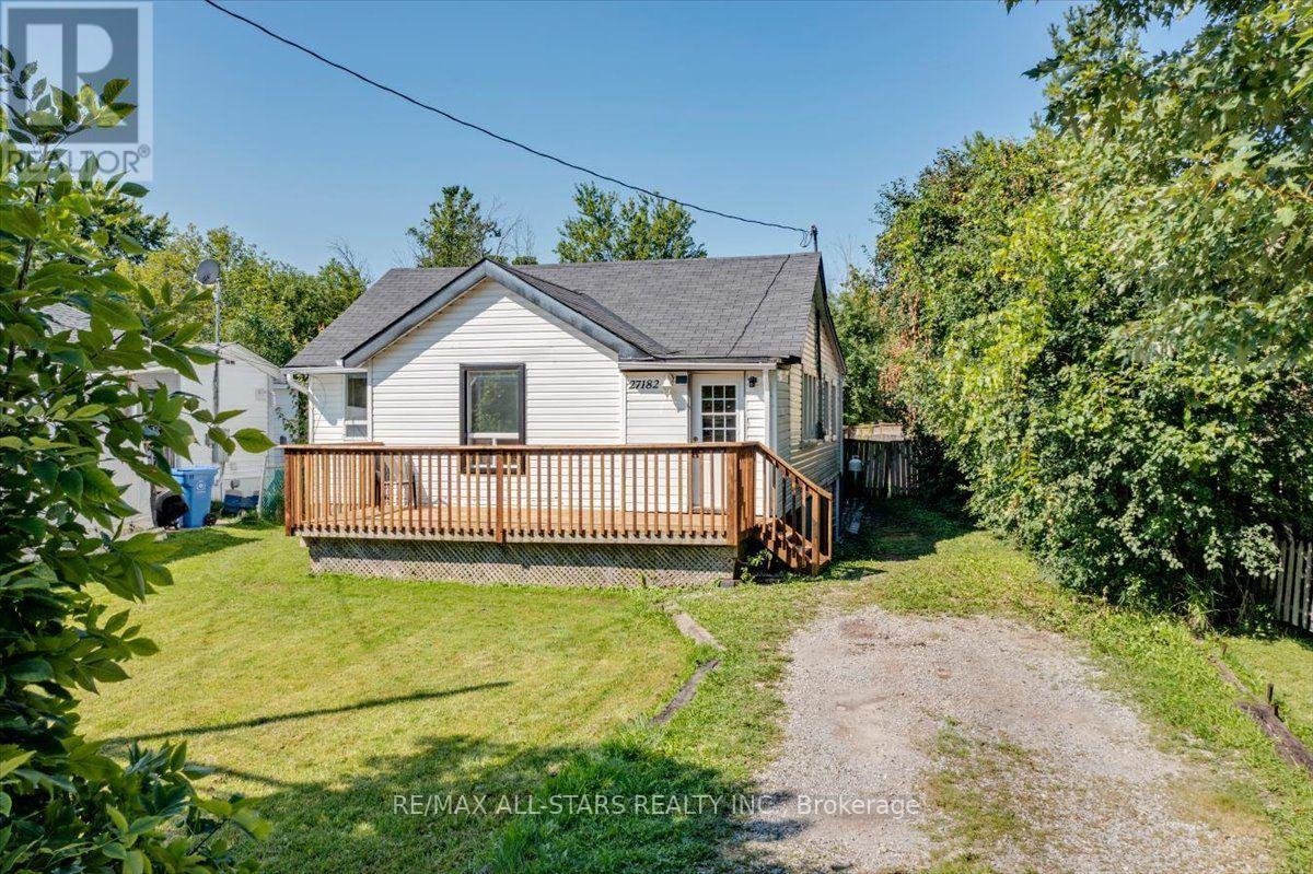 27182 Woodbine Avenue Property Photo 2
