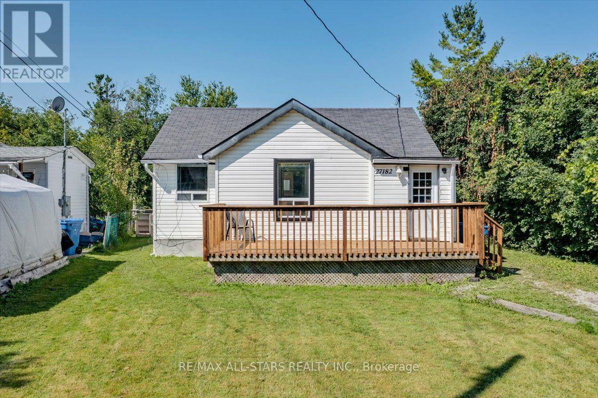 27182 Woodbine Avenue Property Photo 21