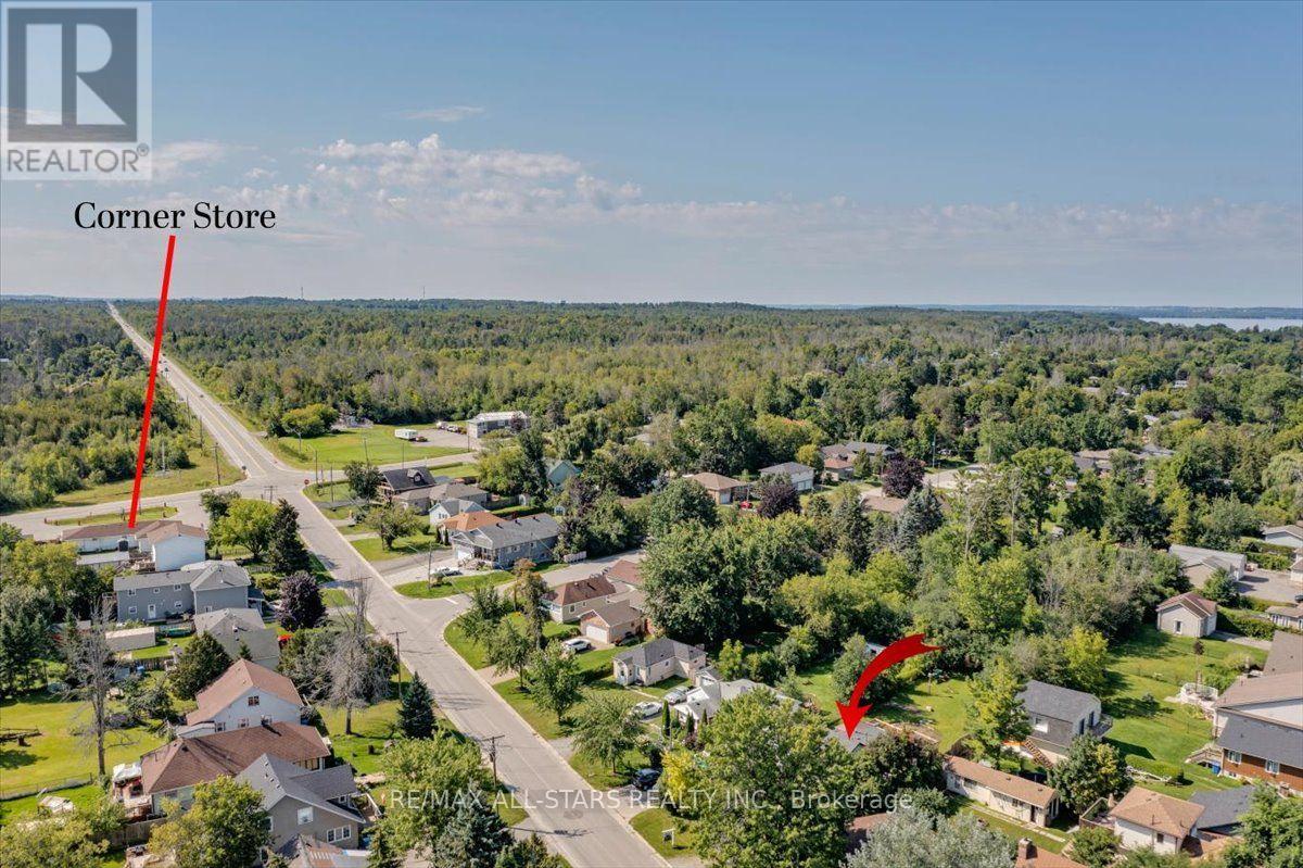 27182 Woodbine Avenue Property Photo 27