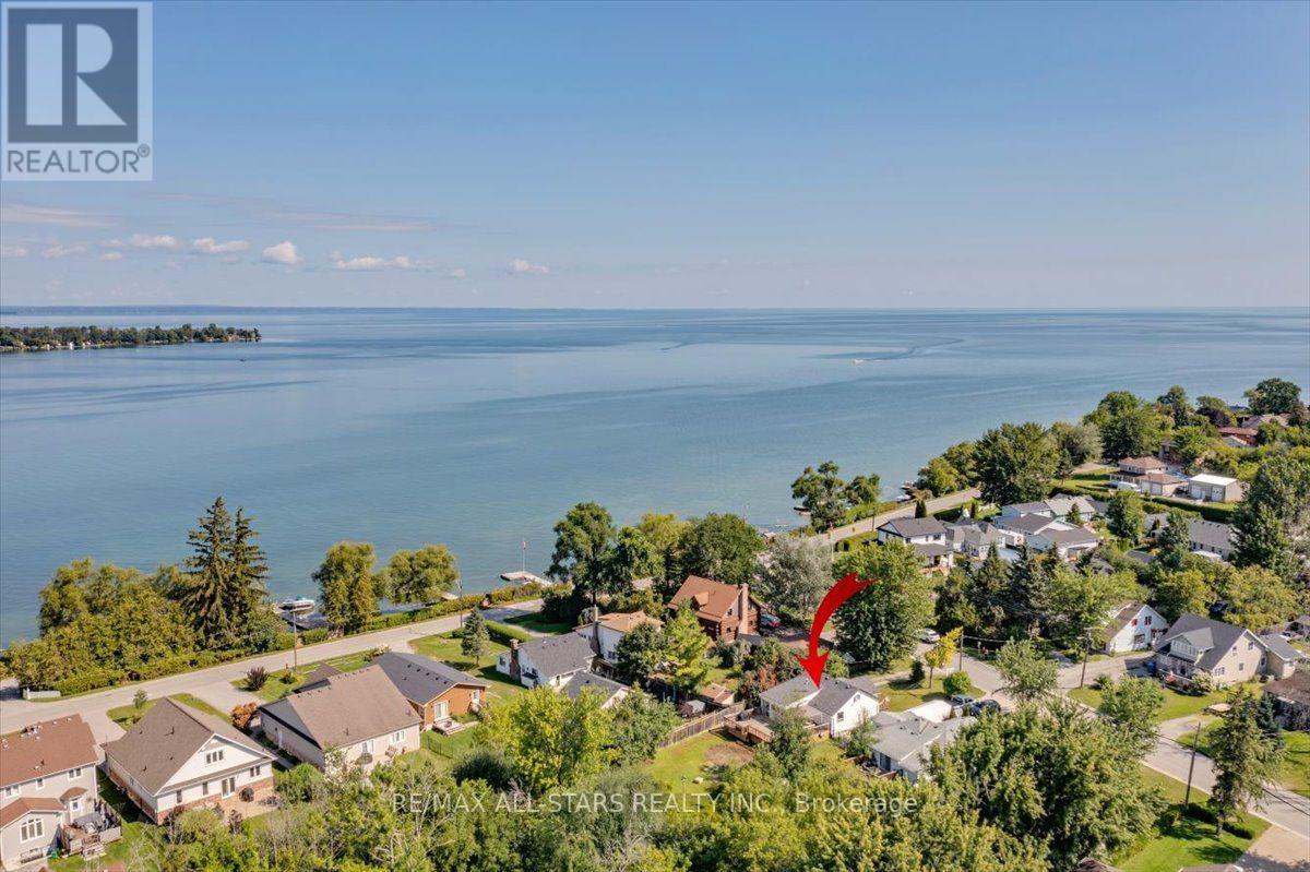 27182 Woodbine Avenue Property Photo 29