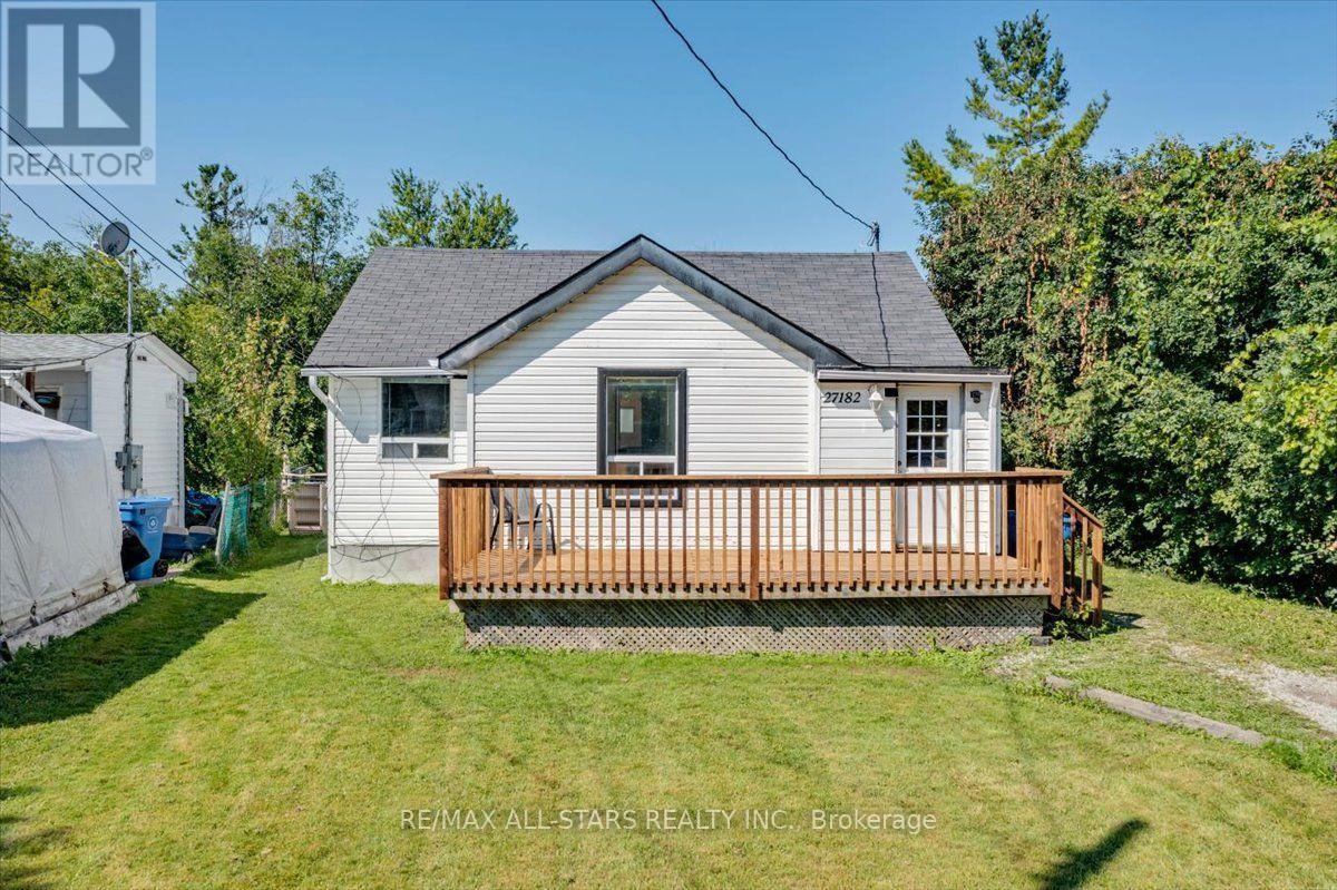 27182 Woodbine Avenue Property Photo 36